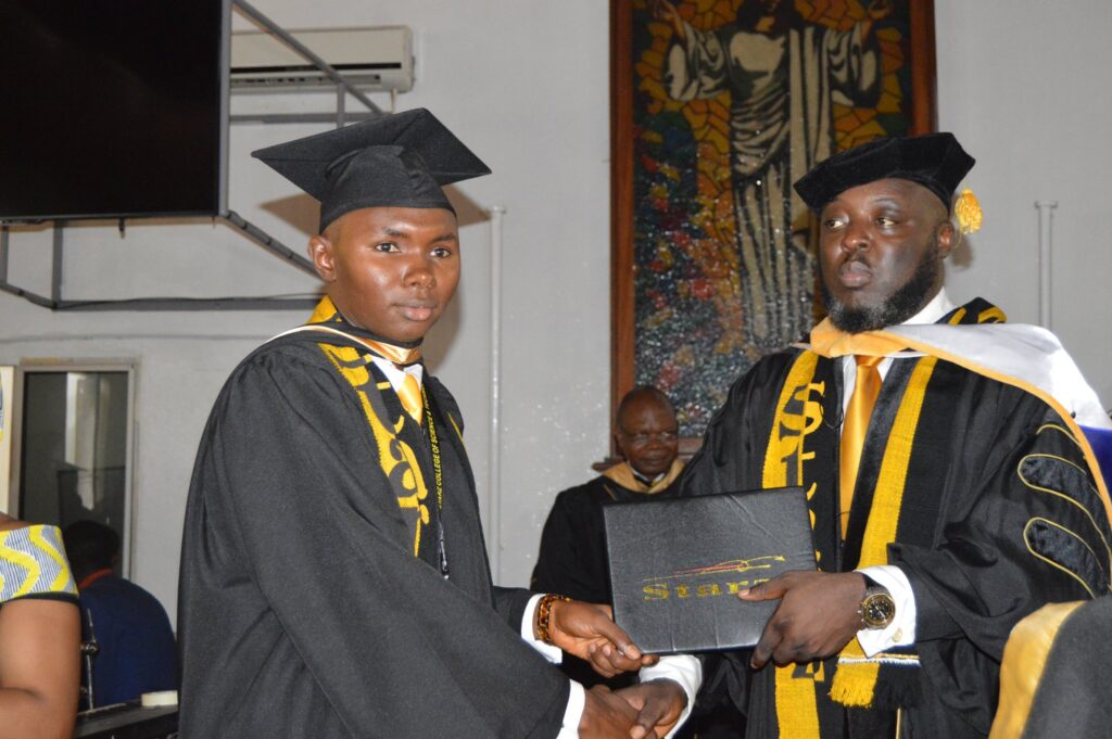 Amb. Dathong at Starz 2nd Graduation